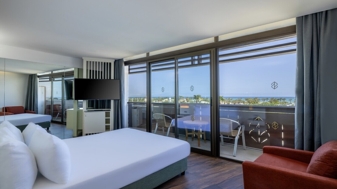 Nirvana Cosmopolitan